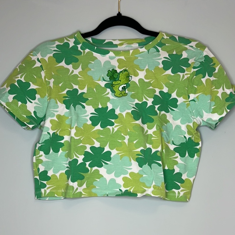 Good Luck Care Bears Four Leaf Clover Crop Top Green Graphic‎ Medium Retro 90s